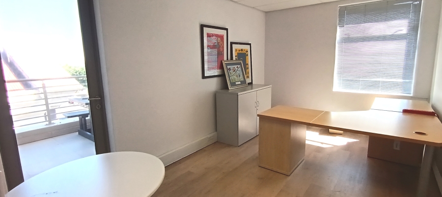 To Let commercial Property for Rent in Bo Oakdale Western Cape
